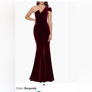 Beautiful velvet burgundy gown